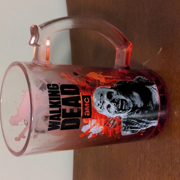The Walking Dead Glass Mug - Picture 2 of 2